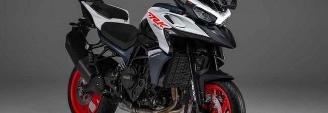Benelli TRK 902 Stradale, la crossover da granturismo in arrivo il prossimo anno