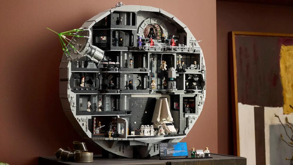 We Build the LEGO Death Star, the Most Expensive LEGO Set Ever Designed