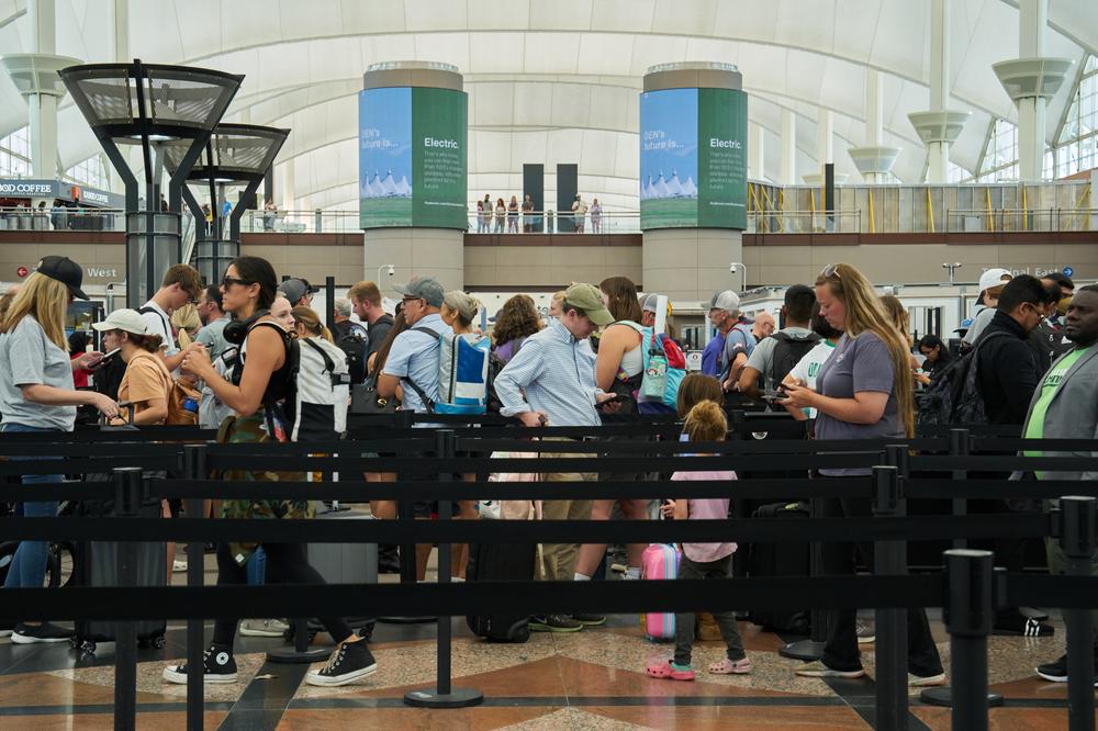TSA to finally end its dumb shoe removal policy for airport security