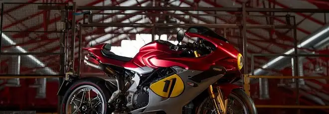 MV Agusta Superveloce 1000 Ago per celebrare la leggenda Giacomo Agostini