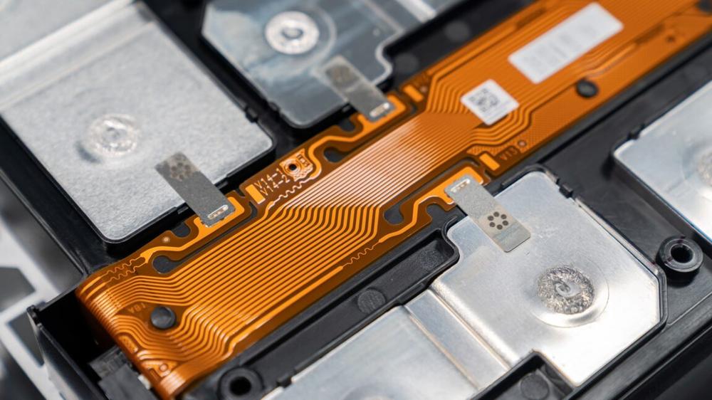 Tesla picks LGES, not CATL, for $4.3 billion storage battery deal