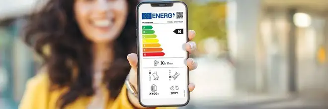 Smartphone, da oggi etichetta energetica obbligatoria: cosa cambia e come leggerla